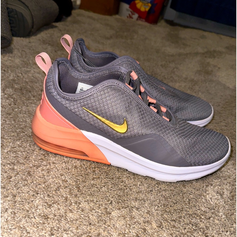 Nike Air Max Motion 2
